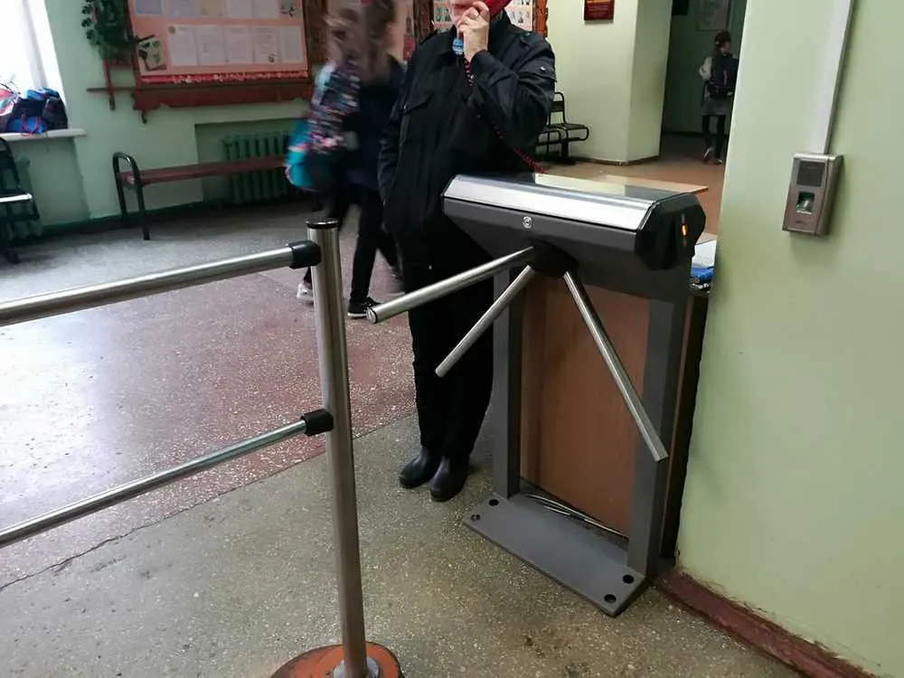 Бизнес-омбудсмен пожаловался на охрану ярославских школ и детсадов
