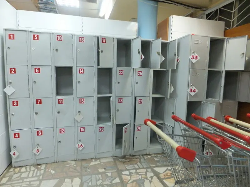 В Ярославле работник магазина украл вещи из ячейки хранения
