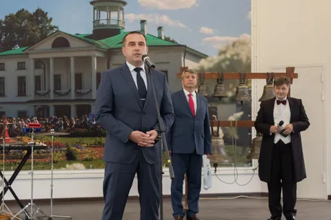 В Карабихе при поддержке ПАО «Славнефть-ЯНОС» открылся новый сценический комплекс