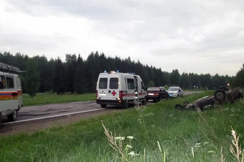В Переславском районе перевернулась иномарка