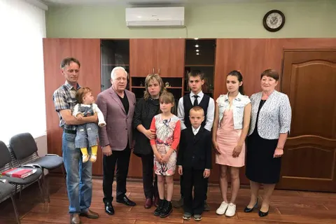 Сенатор Лисицын накануне юбилея: о приоритетах без фейерверков