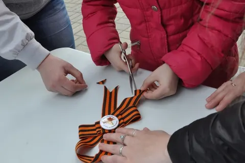 В Ярославле продолжается акция «Георгиевская ленточка»