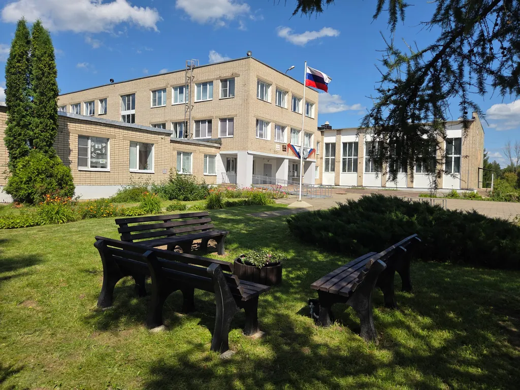 В Ярославской области проверили школы в восьми округах