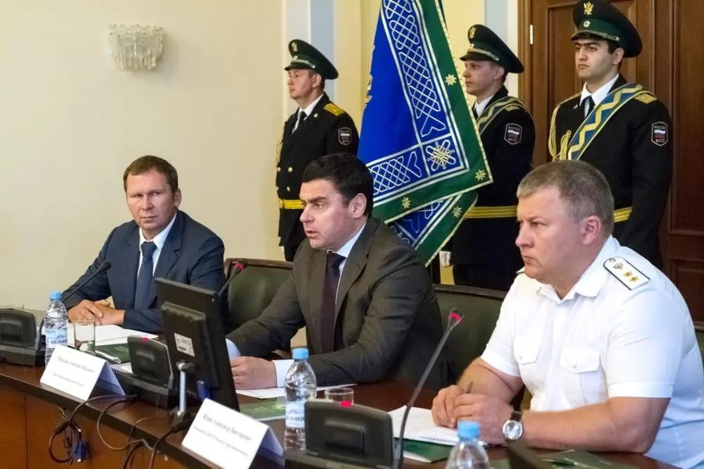 Дмитрий Миронов призвал судебных приставов усилить работу с недобросовестными налогоплательщиками