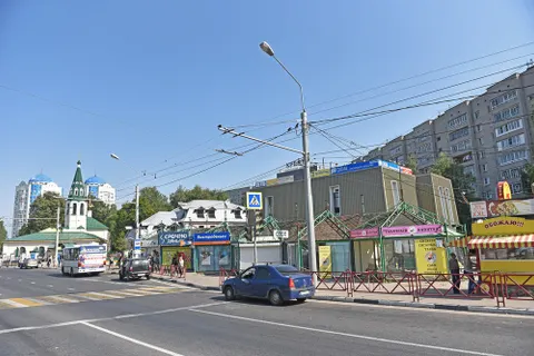 В Ярославле продолжается снос незаконных ларьков