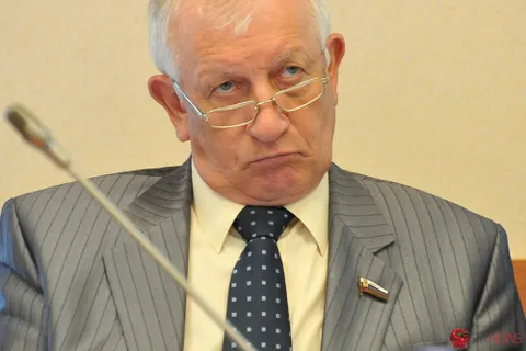 В Ярославской областной Думе сегодня состоялось последнее очередное заседание. Фотогалерея