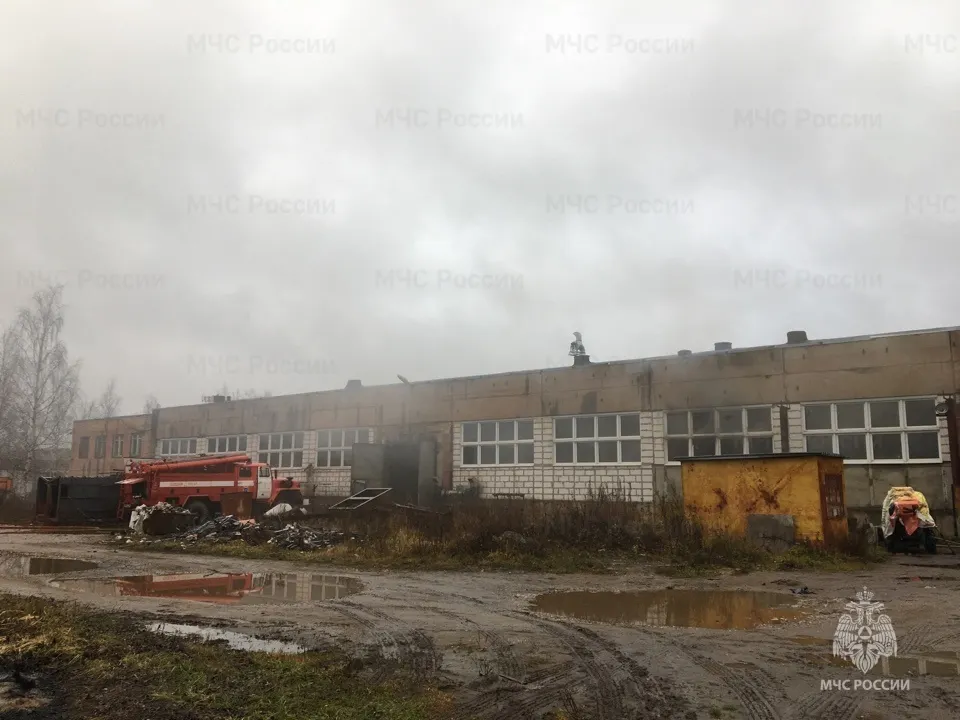 В Рыбинске сгорел производственный склад