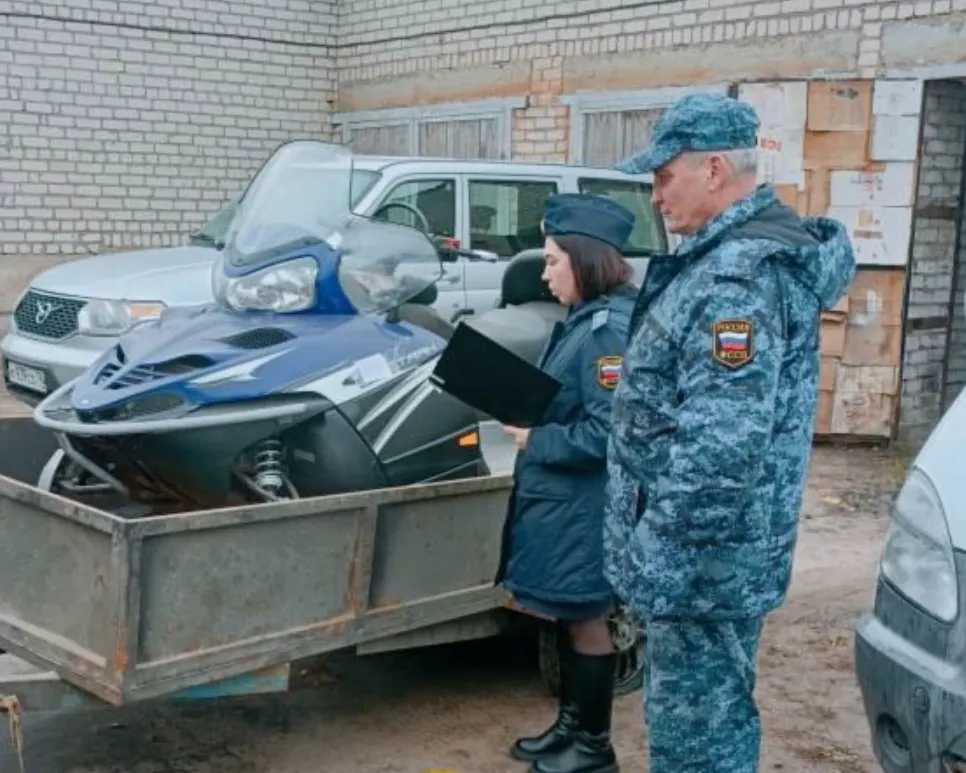Изъятые у ярославского браконьера снегоход и сани отправятся на СВО