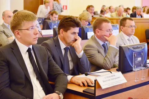 Обсуждение результатов деятельности мэра Ярославля за 2012 год длилось несколько часов. Фоторепортаж