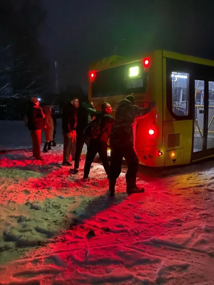 Застрявшим в снегу автобусом под Переславлем заинтересовалась прокуратура