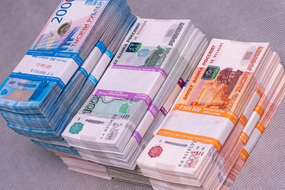 Почти половина работающих ярославцев ждет повышения зарплаты