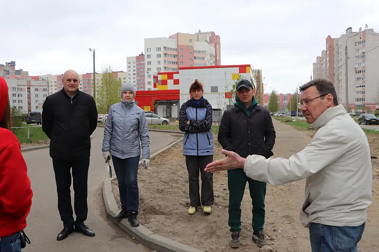 Отремонтированные дворы Ярославля требуют доделки