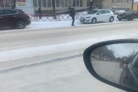 Ярославцы предлагают депутатам муниципалитета выйти на улицы с лопатами