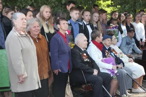 В Ярославле открыли памятник в честь защитников ярославского неба