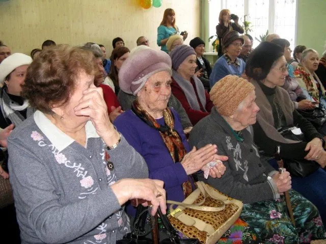 Более ста ветеранов Ярославля получили юбилейные медали «70-лет Победы»
