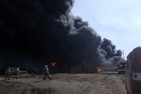 В промзоне на «Резинотехнике» горели покрышки