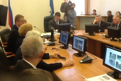 Ярославль: чугунная ограда, стальной забор и редкие медведи