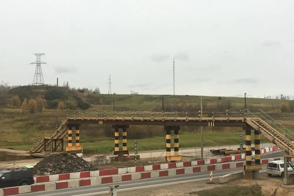 Правительство Ярославской области: пешеходный переход через трассу М-8 построен