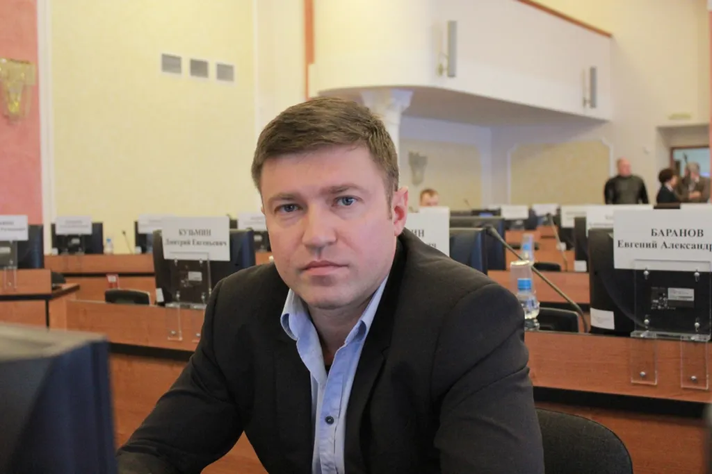 Ярославский депутат захватил подвал дома-памятника под устройство бассейна