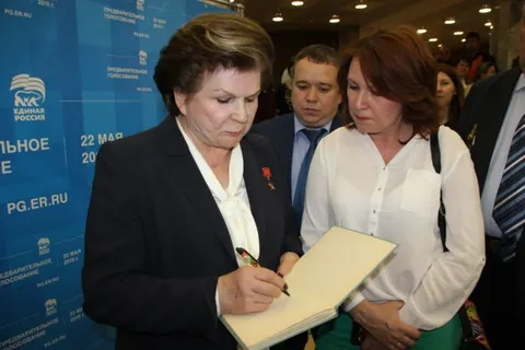 Депутат Государственной Думы Валентина Терешкова встретилась с ярославцами