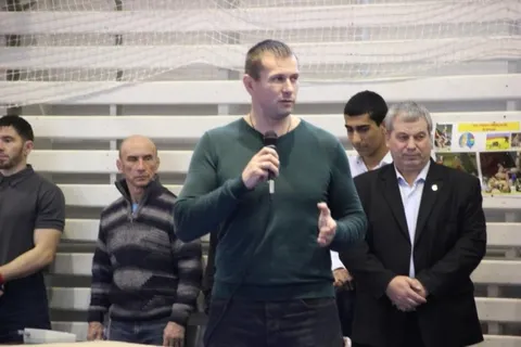 В Ярославле открылось первенство по греко-римской борьбе