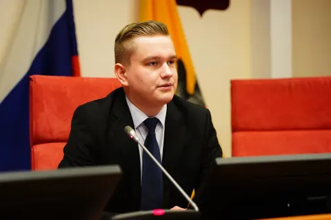 Ко Дню Конституции в Ярославской областной Думе провели правовой экзамен