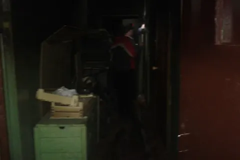 Ночью в Рыбинске вспыхнул многоэтажный дом: есть пострадавшие