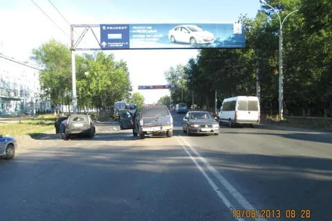 В Ярославле столкнулись два «Форда»
