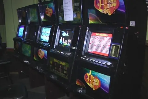 Подпольный игровой клуб в Ярославле маскировался под кафе «Таверна»