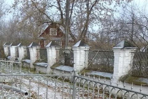 Продолжаются работы по реставрации Часовни – родовой усыпальницы Некрасовых в с. Аббакумцево