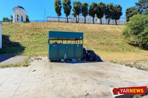 Лицо Ярославля: туристов, приплывающих на теплоходах, встречает помойка