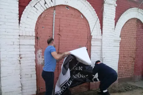В Ярославле ликвидировано почти двести незаконных рекламных конструкций