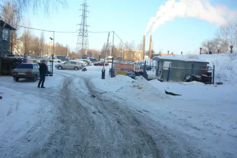 В Ярославле под колесами автомобилей оказались два подростка