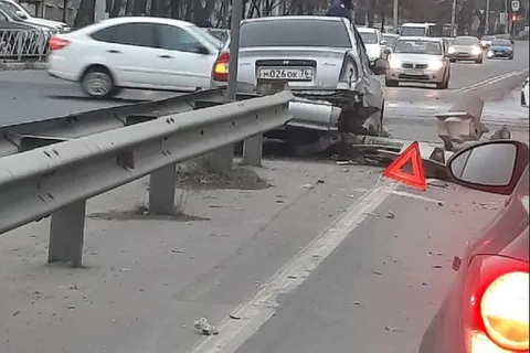 В Ярославле машина скорой помощи попала в ДТП