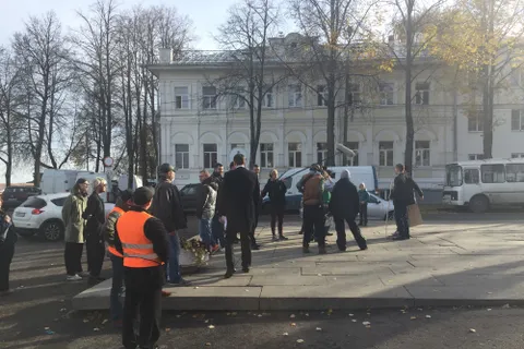 Жители Ярославля вышли на улицу с плакатами про мэра