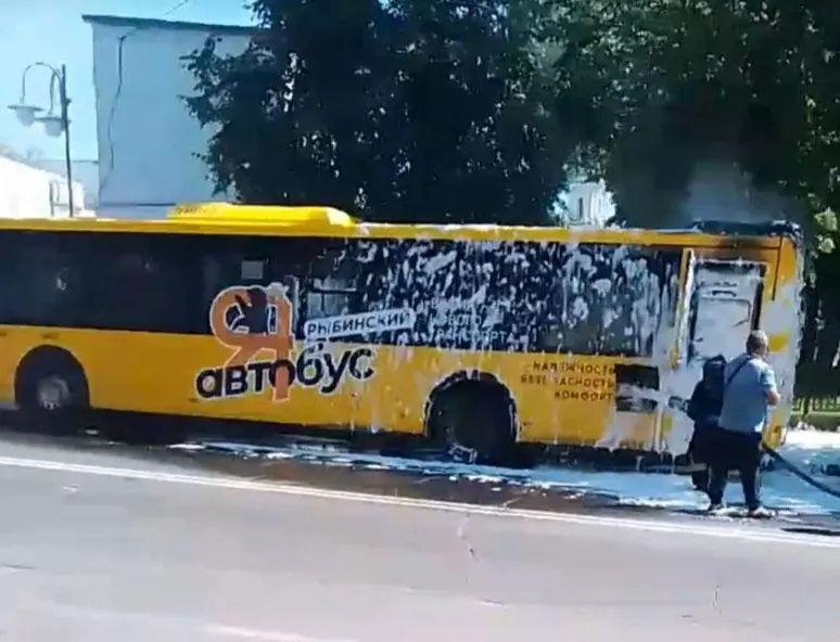 В рыбинских автобусах не включают кондиционеры после пожара