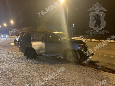 В Ярославской области столкнулись «УАЗ» и «Тойота», пострадал водитель
