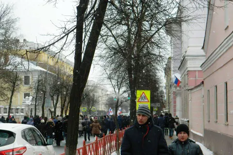 В Москве и Ярославле прошли марши памяти Бориса Немцова