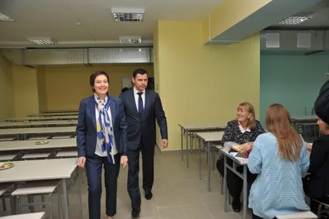 Дмитрий Миронов навестил Туношенскую школу