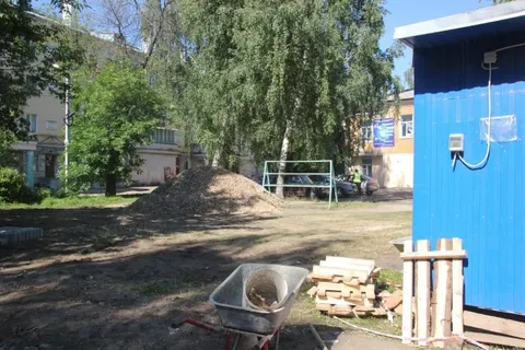 Ярославские власти проинспектировали ремонт дворов во Фрунзенском районе