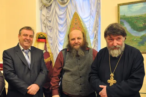 В Ярославле открылась выставка «А ты носи платье, да не снашивай». Фоторепортаж