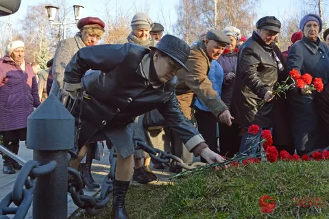 В Ярославле прошел митинг в память жертв политических репрессий. Фоторепортаж