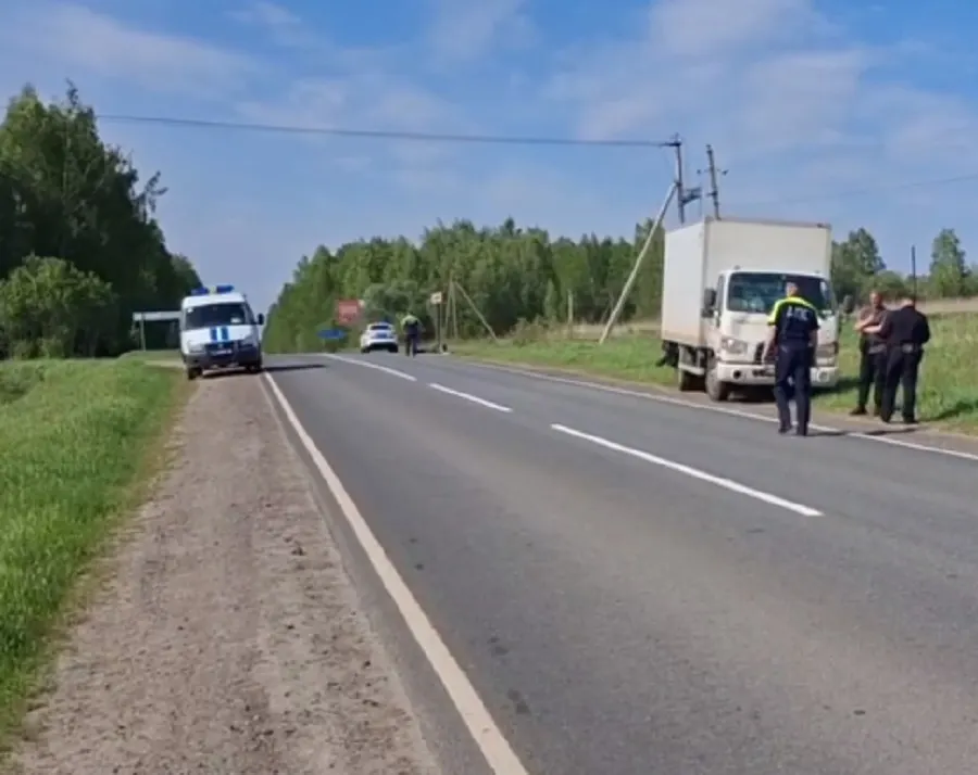 В Ярославской области в ДТП с грузовиком погиб велосипедист