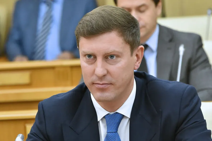 О последних кадровых переменах Дмитрий Степаненко расскажет в прямом эфире