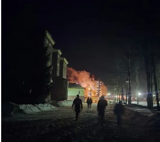 В МЧС подтвердили пожар на НПЗ под Ярославлем
