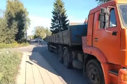 В Ярославской области грузовик насмерть сбил велосипедиста
