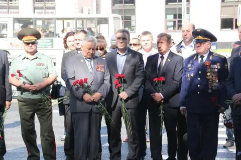 В Ярославле открыли памятник в честь защитников ярославского неба