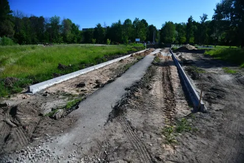 Ио мэра Ярославля оценил ход благоустройства парка «Рабочий сад»