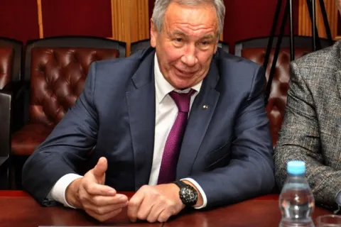 В Ярославле побывал легендарный Шамиль Тарпищев