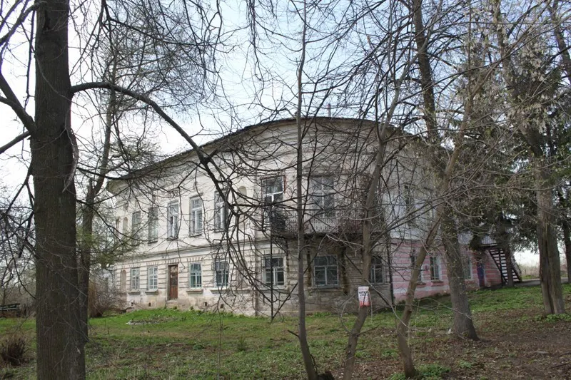 Ярославцы просят мэра снять с продажи усадьбу Коковцевых